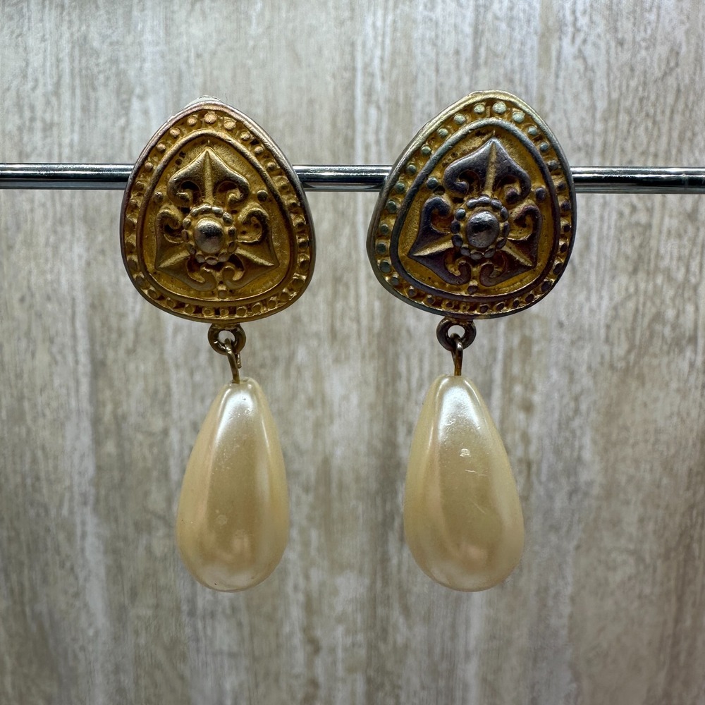 VTG EstatFe‎ aux Pearl Drop Earrings Matte Gold Studs 80s LARGE 2"